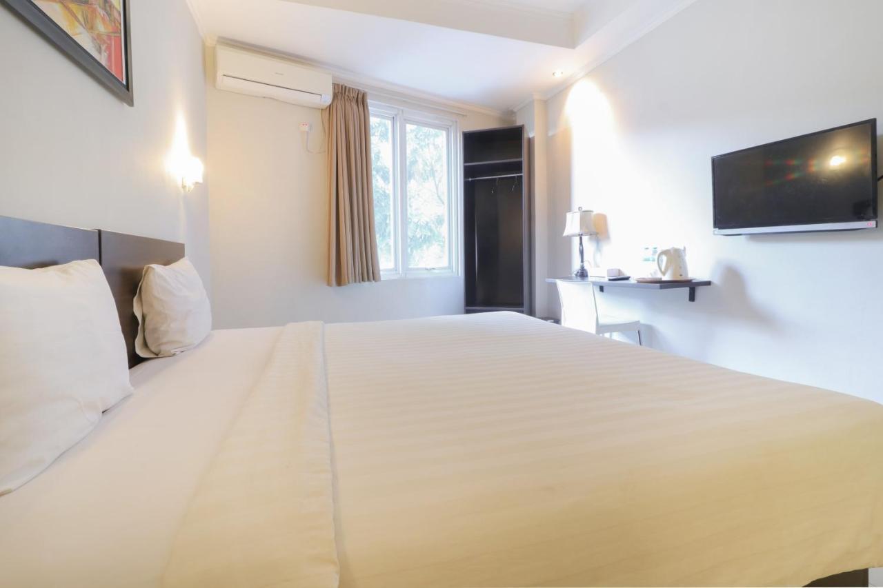 Urbanview Hotel Grand Malabar Bandung Exterior foto